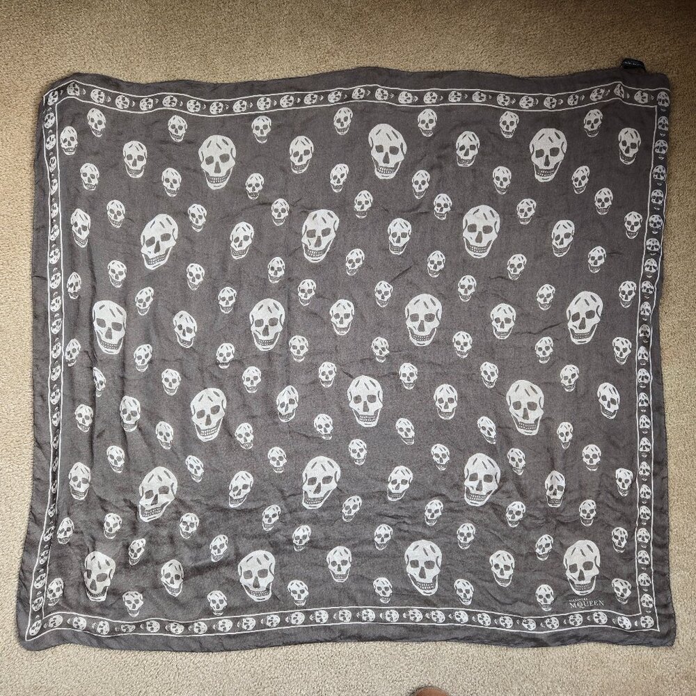 Alexander McQueen Silk Skull Scarf Dark Grey